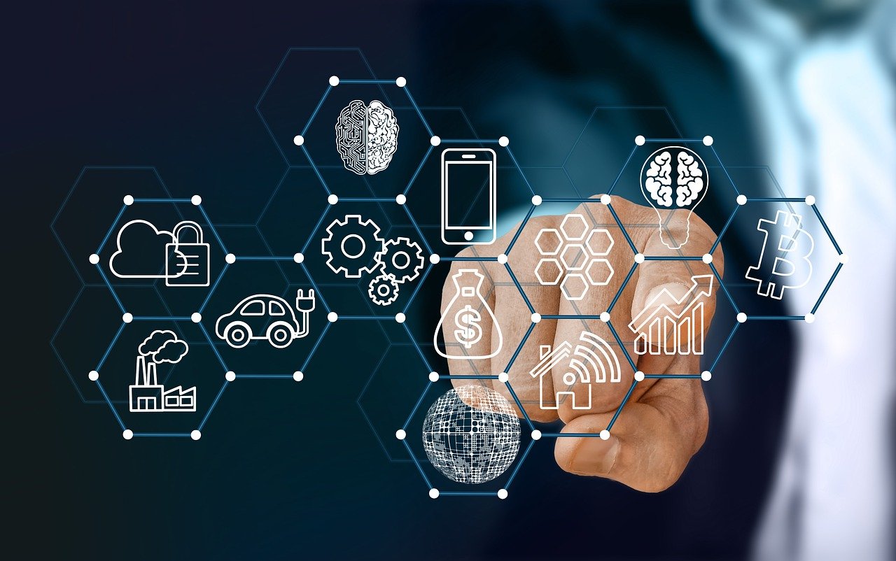 Infinity Networx team providing smart home consultations in Florida.